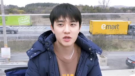 귀여운 복쯍아🍑 On Twitter Just Kyungsoo Being Kawaii As If It Is His Main