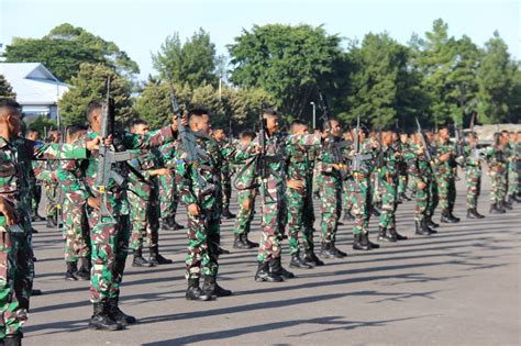 Prajurit Yonif Marinir Tingkatkan Ketahanan Fisik Dengan Laksanakan