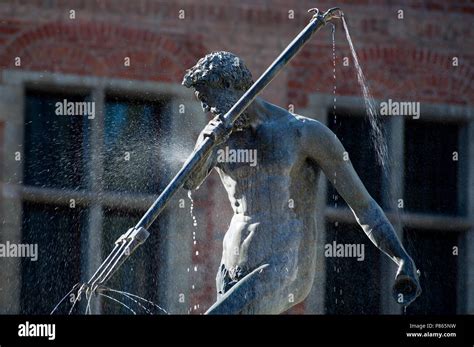 Flemish Mannerist Fontanna Neptuna Neptune S Fountain And Gothic