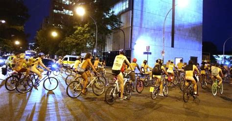 Ciclistas Fazem Bicicletada Pelada No Rio Fotos Uol Not Cias