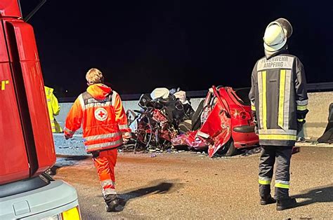 Fotos Schwerer Unfall auf A94 bei Mühldorf am Donnerstag 14 Dezember