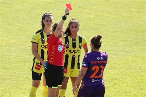 Perth Glory A-League Women’s win over Wellington Phoenix descends into chaos | PerthNow