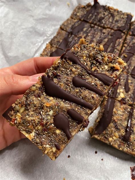 Healthy Vegan Energy Bars Upbeet And Kaleing It