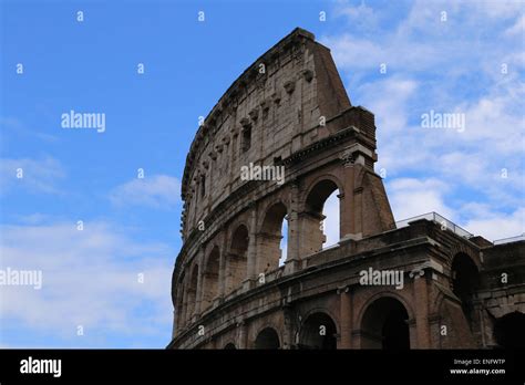 Ruinas Del Anfiteatro Del Coliseo Fotograf As E Im Genes De Alta