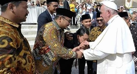 Menag Yaqut Ingin Datangkan Paus Fransiskus Dan Imam Besar Al Azhar Ke