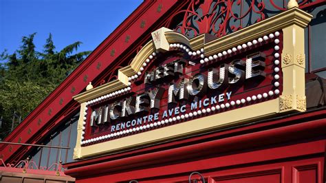 Meet Mickey Mouse Photographs Disneyland Paris