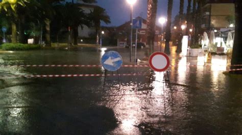 Maltempo Allagamenti Alla Rotonda Di Porto D Ascoli E In Zona Ballarin