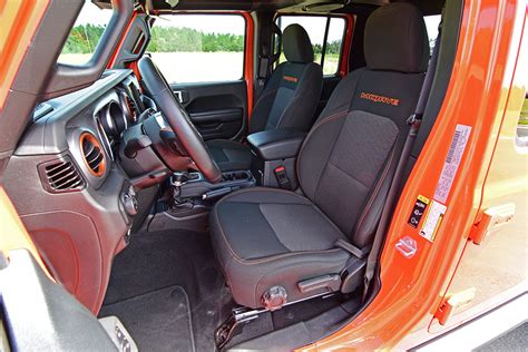 Jeep Gladiator Mojave Front Seats Automotive Addicts