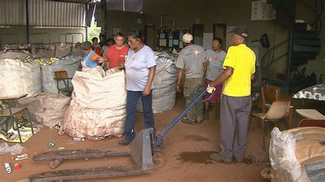 V Deo Mp Prefeitura E Cooperativa Chegam A Acordo Sobre Reciclagem Em