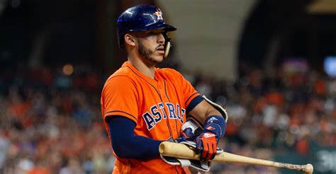 Astros' Carlos Correa not expected back for White Sox series