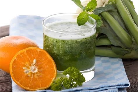 Suco De Couve Laranja Suco Detox Bem Simples De Preparar E Muito