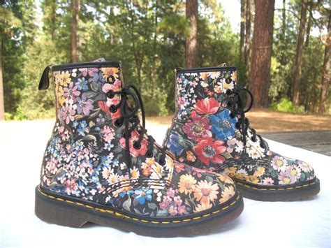 Rare Vintage 90 S Dr Martens Doc Martins Floral Size 6 5 M Black Dr Martens Doc Martens