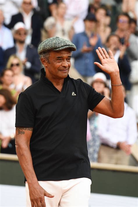 Yannick Noah de nouveau en couple sa chérie a 32 ans