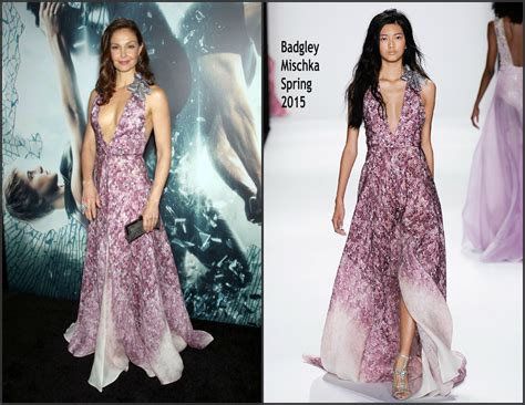 Ashley Judd In Badgley Mischka At ‘insurgent New York Premiere