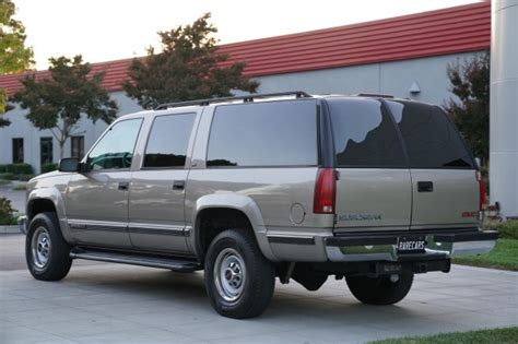 No Reserve 1999 Gmc Suburban K2500 Slt 7 4l 4x4 For Sale On Bat Auctions Sold For 24 750 On