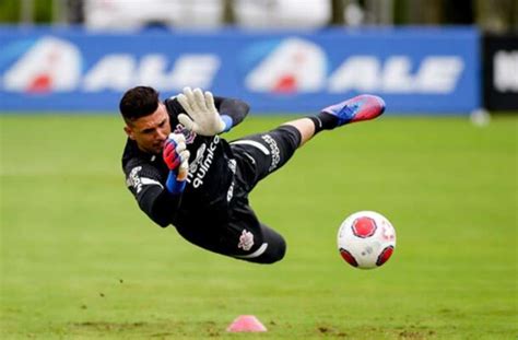 Inter Acerta Goleiro Ivan Do Corinthians Que Estava No Vasco