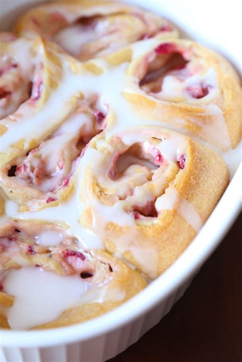 Strawberry Sweet Rolls Desserts Made With Crescent Dough Popsugar