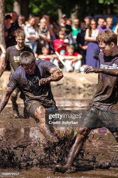 Muddy Football Team Photos And Premium High Res Pictures Getty Images