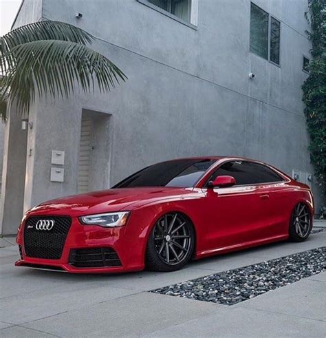 Red audi – Artofit