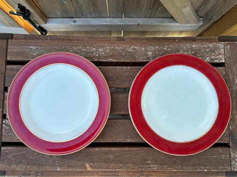 Set Of 4 Vintage Pyrex Dinner Plates Milk Glass With Red And Gold Trim