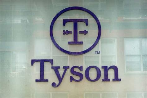 Tyson Foods Set To Lay Off 1700 Employees Close Two Plants Nysetsn Seeking Alpha