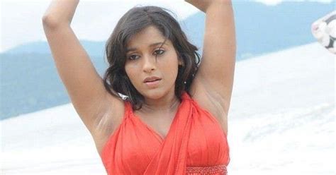 Celeb Saree Sexy Rashmi Gautam Hot Navel And Armpit Show In Red Saree Lip Kissing