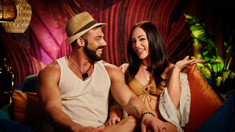 Couple To Throuple Is A New Dating Show For Polyamorous Couples