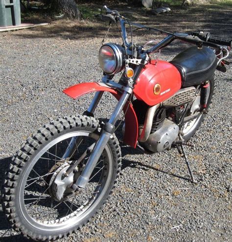 Pin By George Daggett On Montesa Vintage Motorcycles Old Bikes