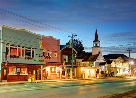 10 Charming Small Towns in New Hampshire - PureWow