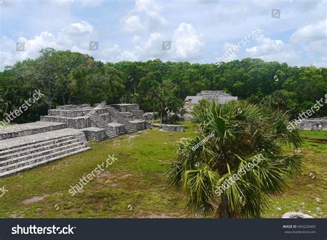 Xcambo Mayan Ruins Pyramide Culture Mexico Stock Photo 669229465