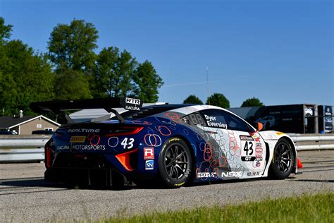 First Laps Acura Nsx Gt3 Automobile Magazine