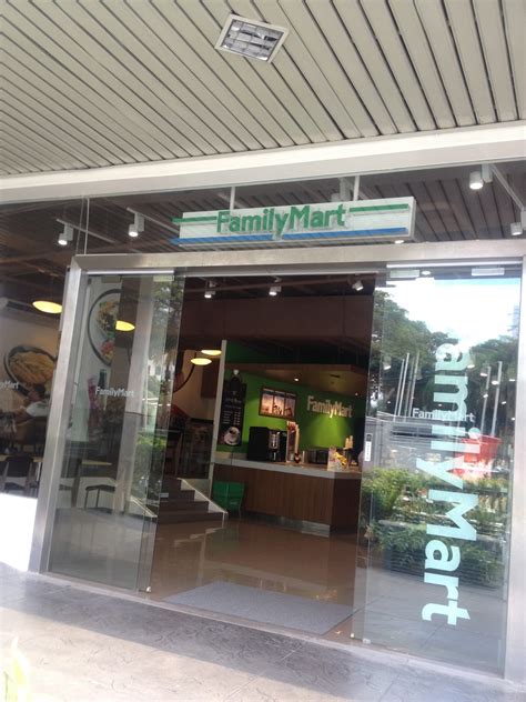 Quickie Family Mart and Mr. Pickiest Eater | Food In The Bag