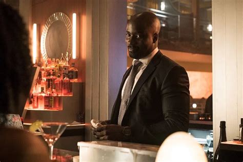 Luke Cage Neue Vorschaubilder Zur Marvel Netflix Serie