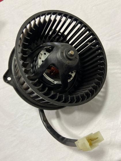 Motor ventilador interno 24v caminhão bosch 9130 451 229 Peças e