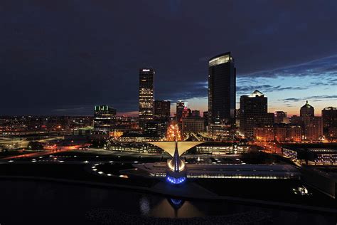 Milwaukee Skyline Sunset Photograph By Steve Bell Pixels