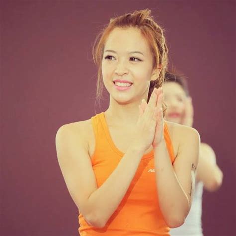 7 hot girl đình đám nhất Đại học Kinh tế Quốc dân