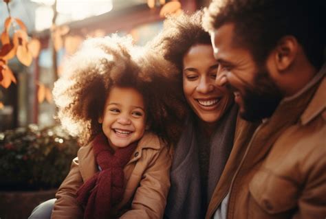 Retrato De Una Familia Feliz Y Amorosa Foto Gratis