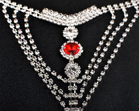 Sexy Bikini Shiny Crystal Women Thong Panties Body Chain Rhinestone Bra And Thong Set Belly