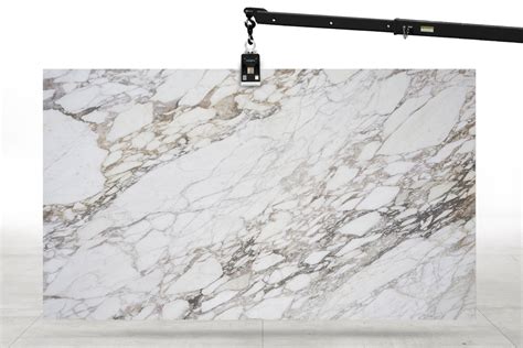 Calacatta Vagli Oro Extra Honed Marble Slabs