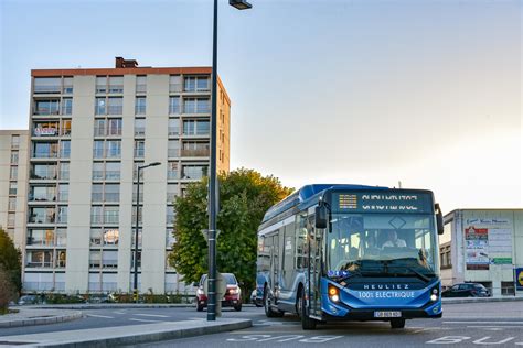 Heuliez Bus GX 137 L ELEC sans numéro TC Infos