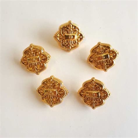 Metal buttons with geometric design - Set of 5 - Divini Couture