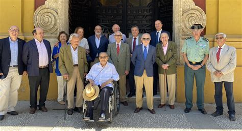 Los Ingenieros Agrónomos reunidos como cada año en la celebración de la