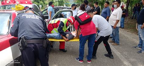 Accidente entre taxi y vehículo particular deja a dos personas