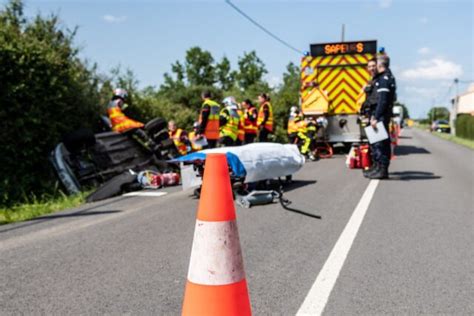 Trois Enfants Et Leurs Parents Bless S Dans Un Accident De La Route