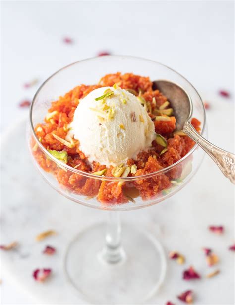 The Best Gajar Ka Halwa Carrot Halwa Piping Pot Curry