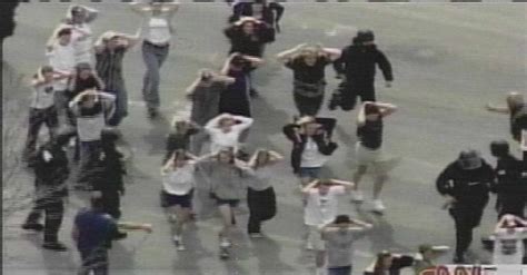 Relembre Tiroteios Nos Eua Desde O Massacre De Columbine Ocorrido Em