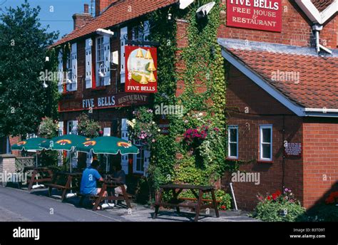 England Lincolnshire Bassingham The Five Bells Pub Stock Photo Alamy