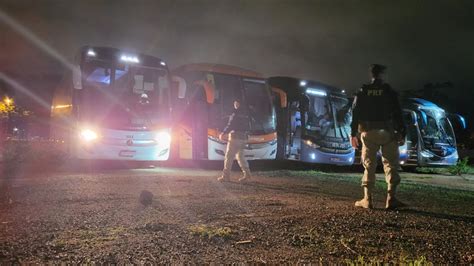 PRF apreende 55 ônibus que participaram dos protestos em Brasília