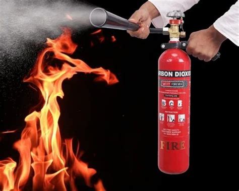 Safety Forever 2kg Co2 Fire Extinguisher At Rs 5500 Fire Extinguisher