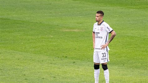 Oficial Corinthians Oficializa A Venda Do Zagueiro Jo O Victor Para O